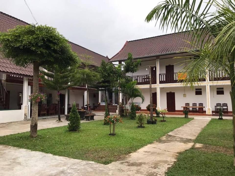 Riverside Garden Hostel Vang Vieng Exterior photo