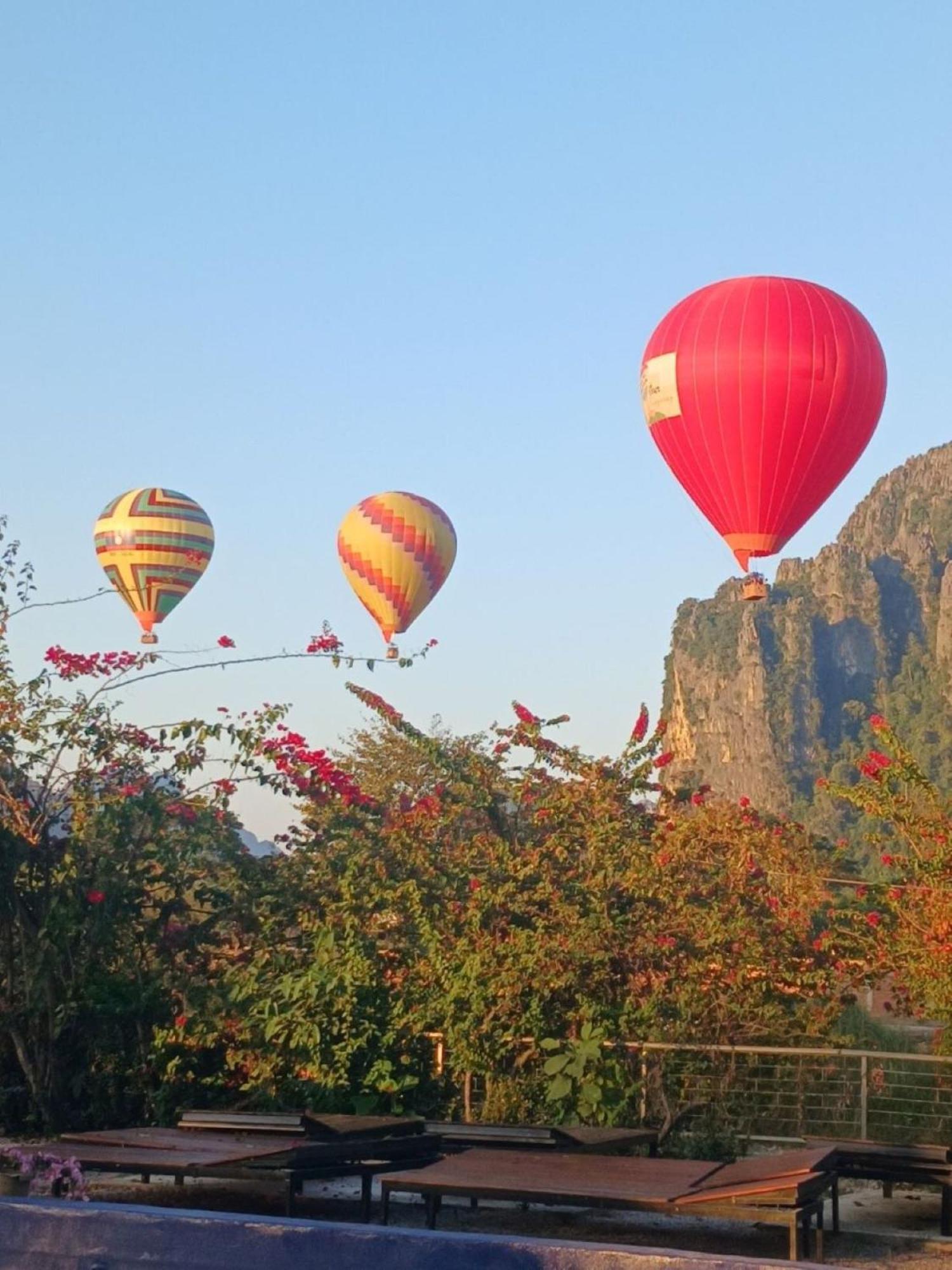 Riverside Garden Hostel Vang Vieng Exterior photo