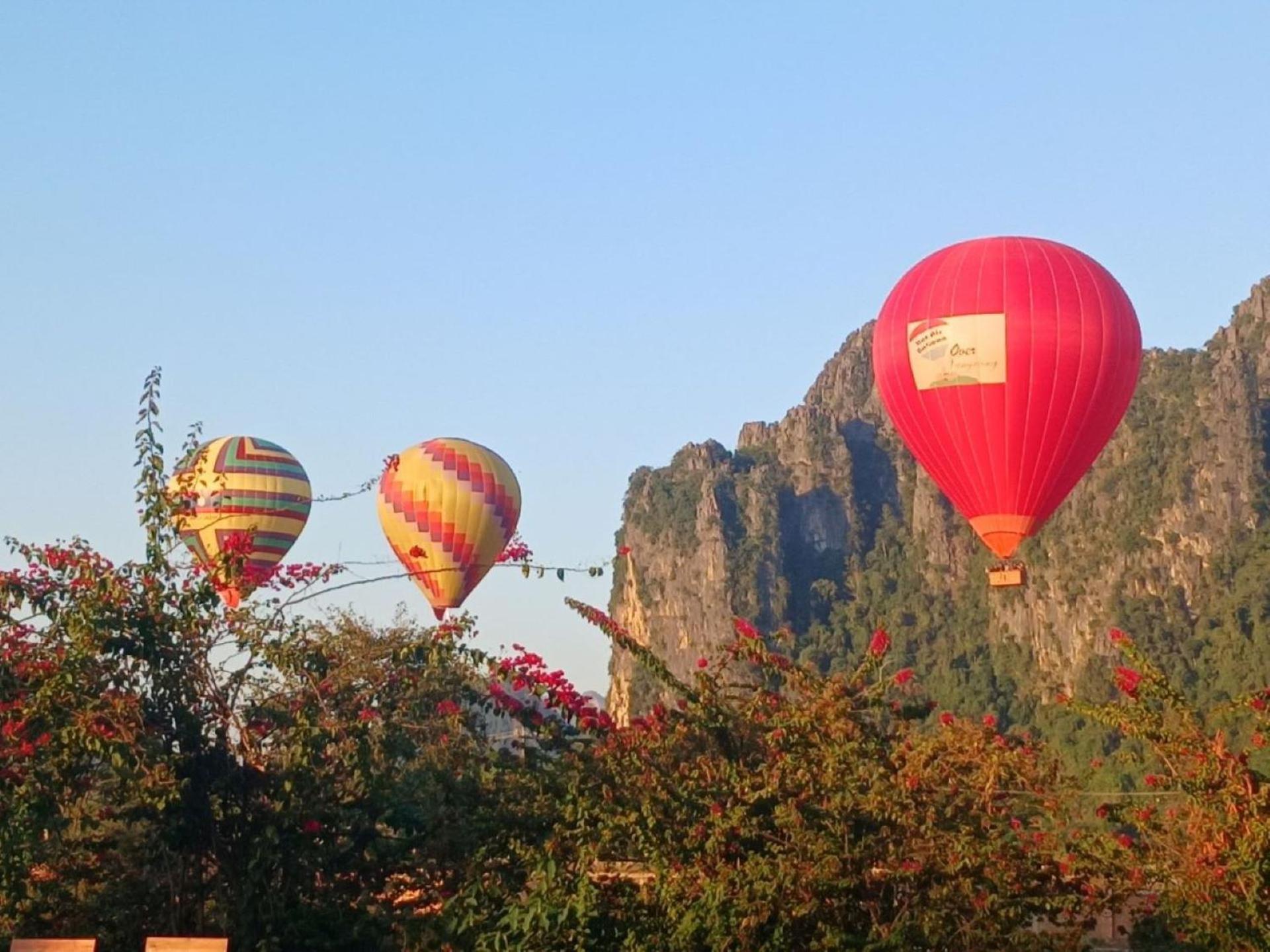 Riverside Garden Hostel Vang Vieng Exterior photo